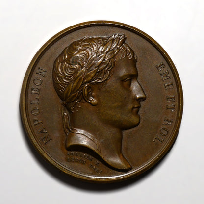 Médaille "Orphelines de la Légion d’honneur" 1810. Vue de face au profile de l'empereur Napoléon Ier.