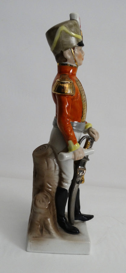 Officier de Hussards, vue intégrale de droite.