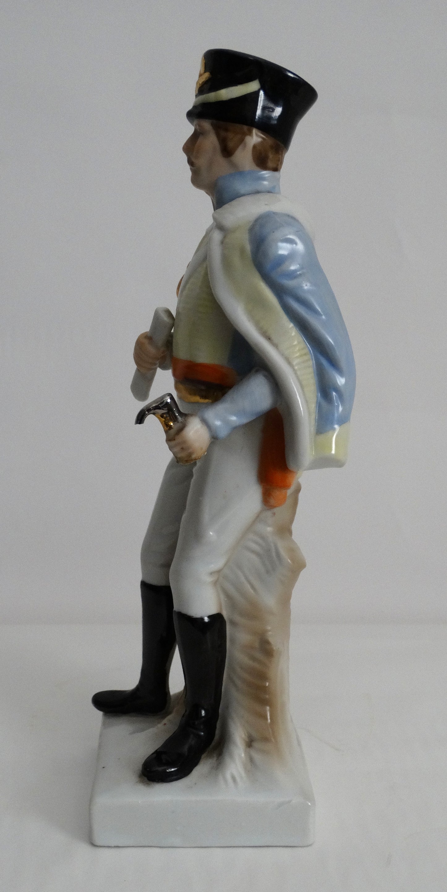 Officier des Chasseurs, vue intégrale coté gauche.