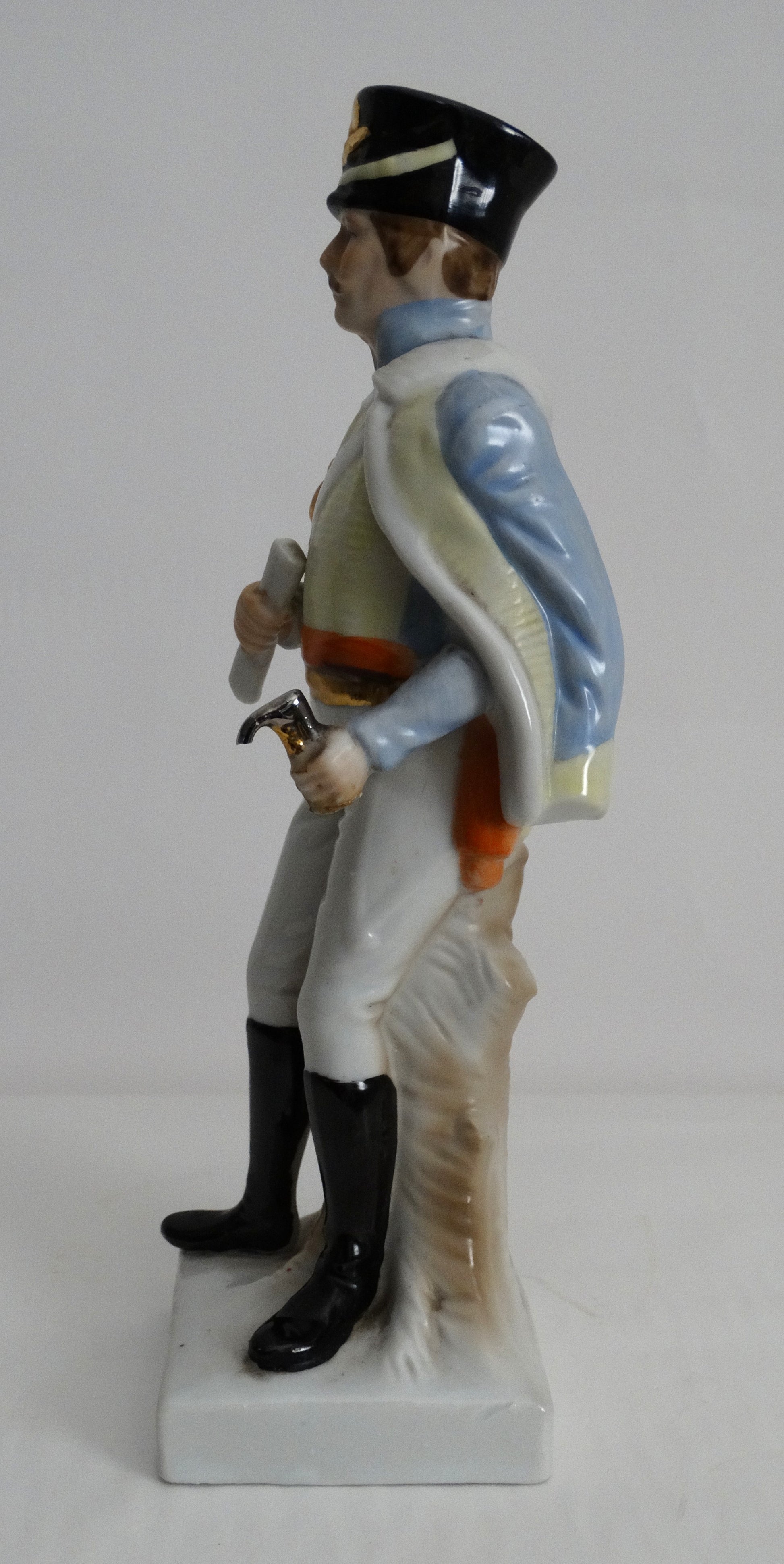 Officier des Chasseurs, vue intégrale coté gauche.