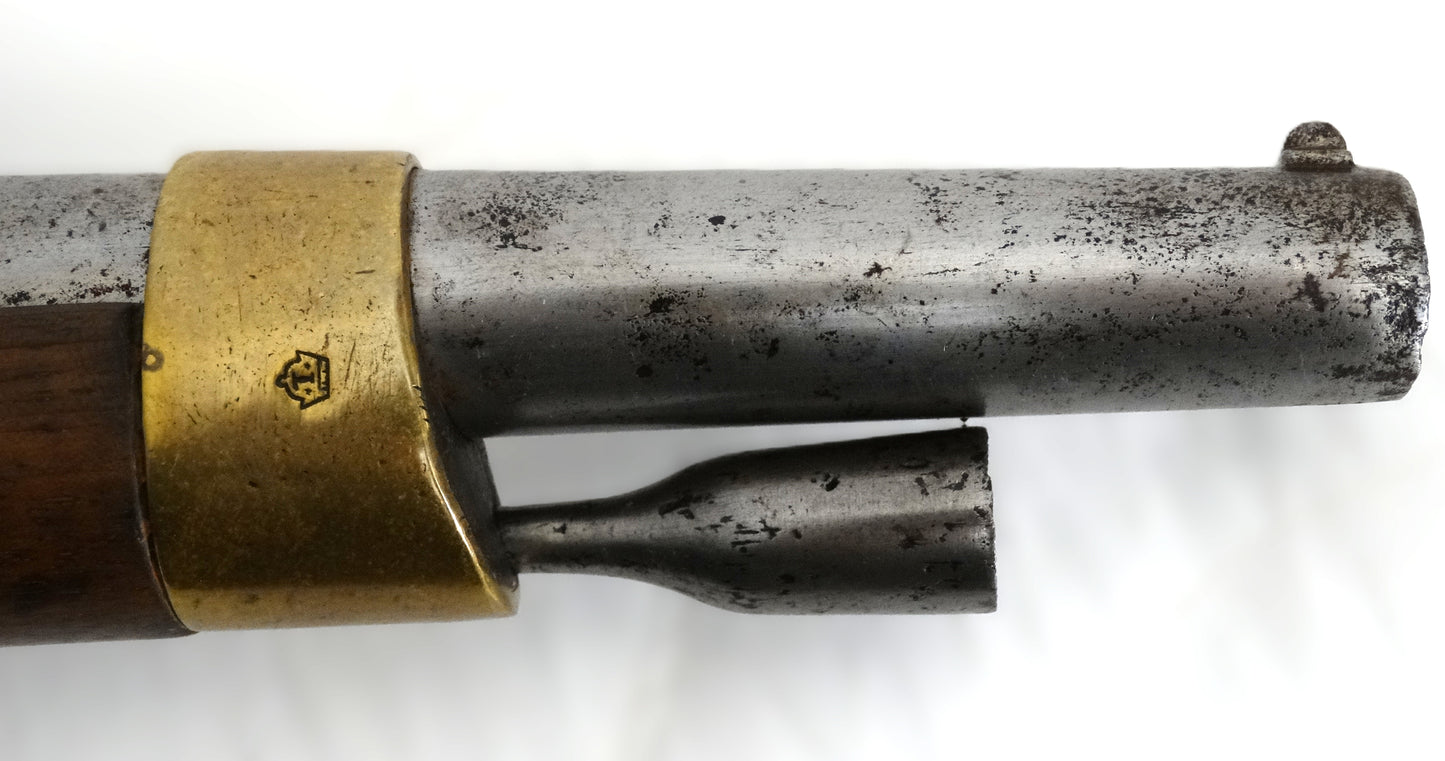 Pistolet An-XIII transformé à percussion – modèle de cavalerie français.
zoom canon coté droit.