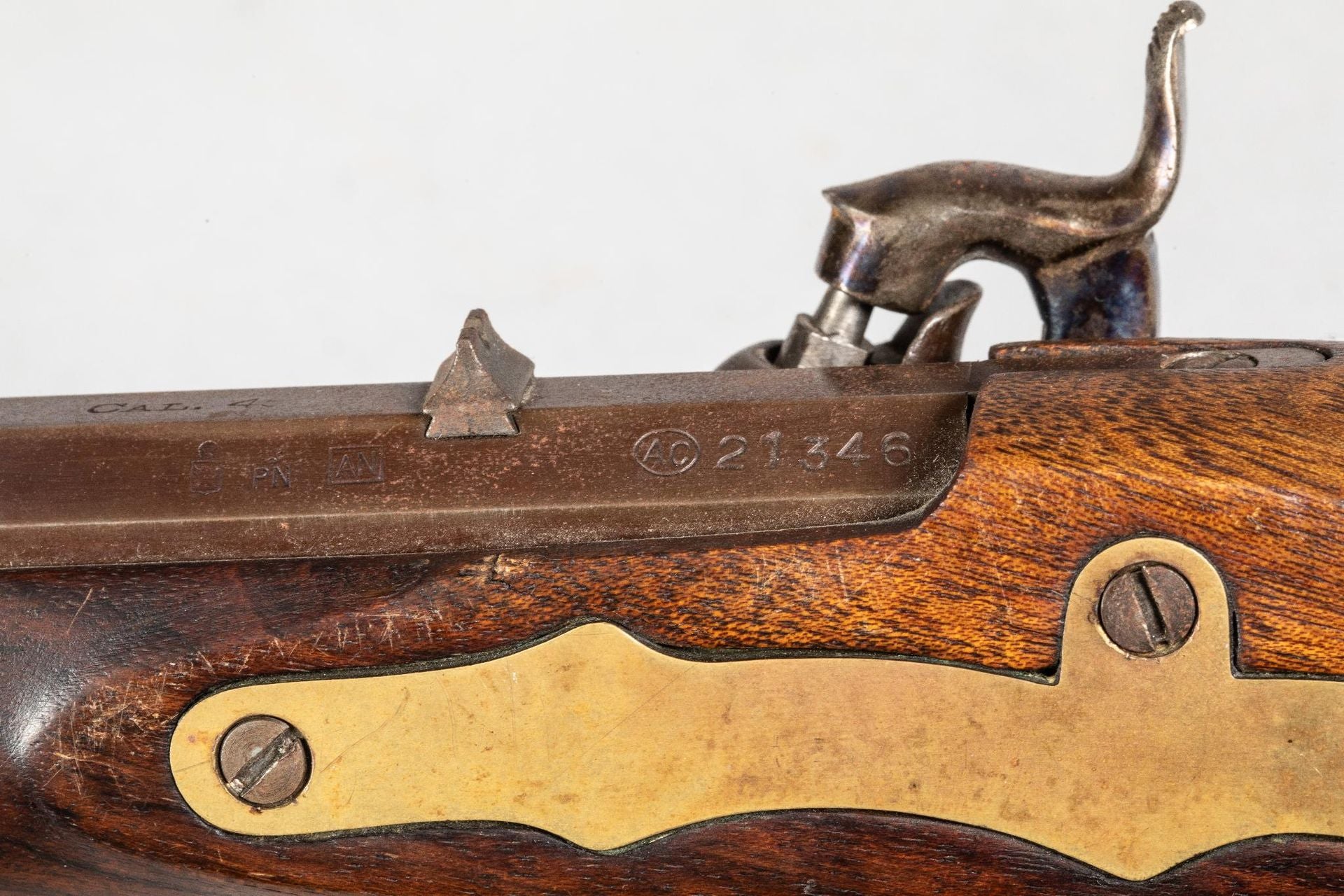 Pistolet_Kentucky_Moderne_Replique_fonctionnelle. zoom sur marquage 2.