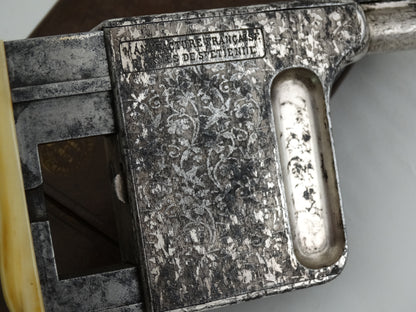 FRANCE. Luxury submachine gun with original cigar case.