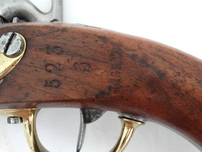 Pistolet de cavalerie Modèle 1816 T bis daté 1821  Transformation réglementaire 1861.
Zoom sur marquage bois