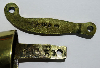 Pistolet de cavalerie Modèle 1816 T bis daté 1821  Transformation réglementaire 1861.
Zoom sur marquage intérieur laiton
