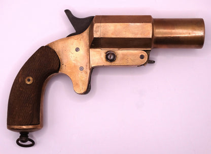 Pistolet lance-fusée Chobert 1917 | GG & Cie Saint-Étienne.
Vue intégrale face B