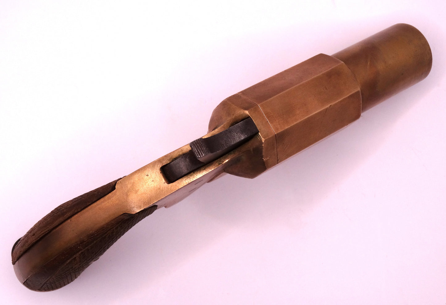 Pistolet lance-fusée Chobert 1917 | GG & Cie Saint-Étienne.
Vue intégrale du dessus