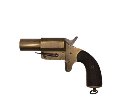 FRANCE. Pistolet lance fusée Mdl 1917 coté gauche