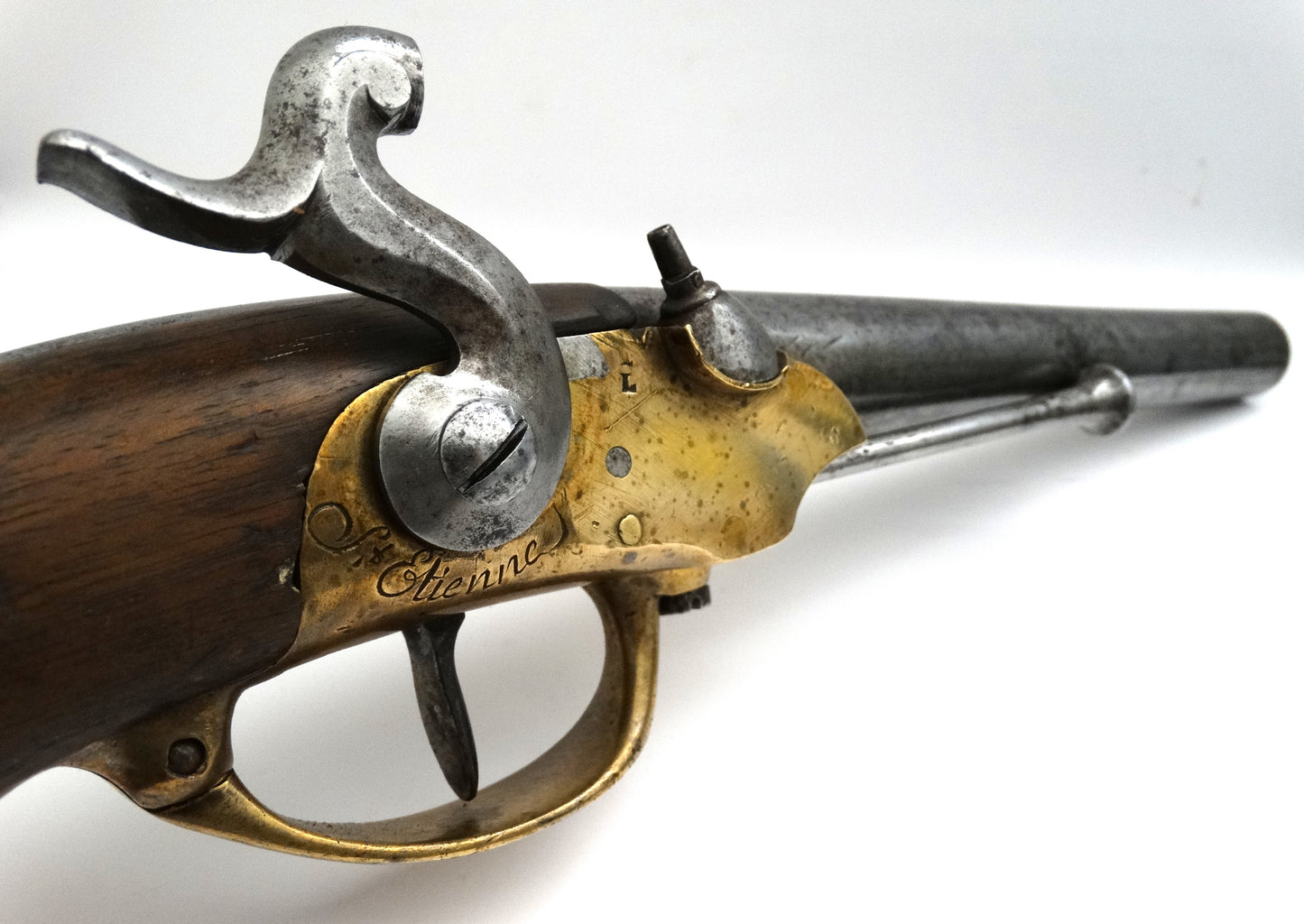 Pistolet_modele_1777_transforme_percussion_cavalerie_francaise. St etienne marquage