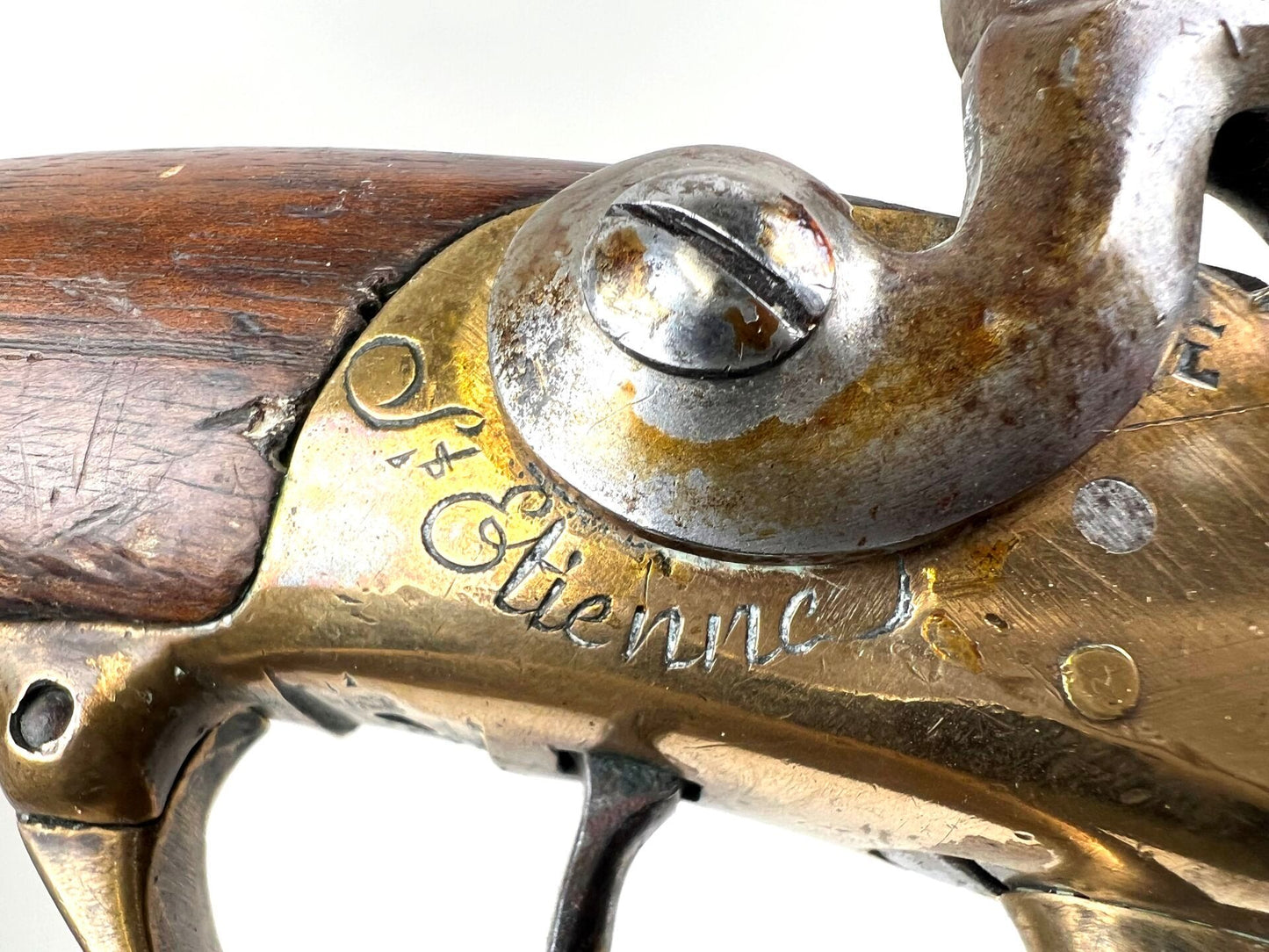 Pistolet_modele_1777_transforme_percussion_cavalerie_francaise_La_Maison_des_Braves St etienne marquage