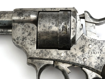 Pistolet réglementaire Chamelot-Delvigne Modèle 1873 – daté 1878 • Arme de collection. Zoom sur marquage et multiple poinçons coté gauche.