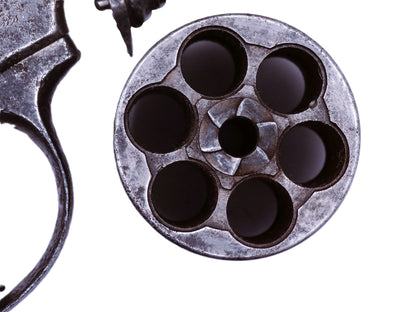 Pistolet réglementaire Chamelot-Delvigne Modèle 1873 – daté 1878 • Arme de collection.
Zoom sur barillet et son rocher. 