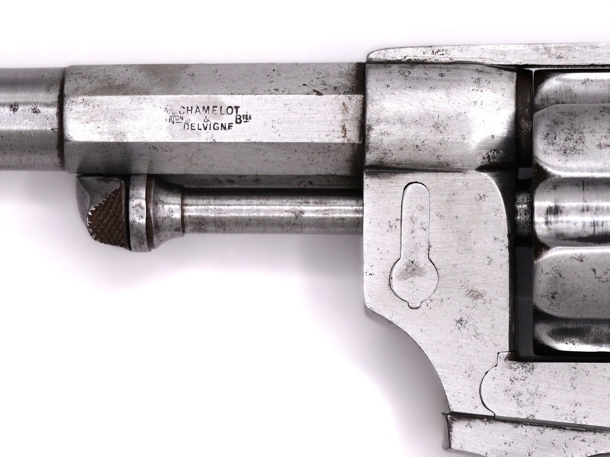 Revolver Chamelot-Delvigne modèle 1874 civil - calibre 11 mm73 - Arme ancienne.
Zoom sur marquage canon coté droit.
