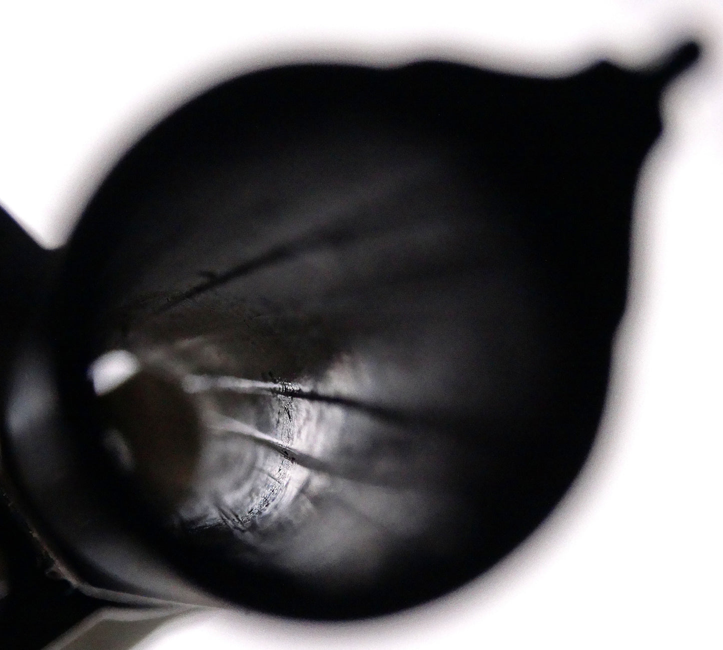 Revolver Chamelot-Delvigne modèle 1874 civil - calibre 11 mm73 - Arme ancienne.
Vue intérieur canon et belles rayures. 2