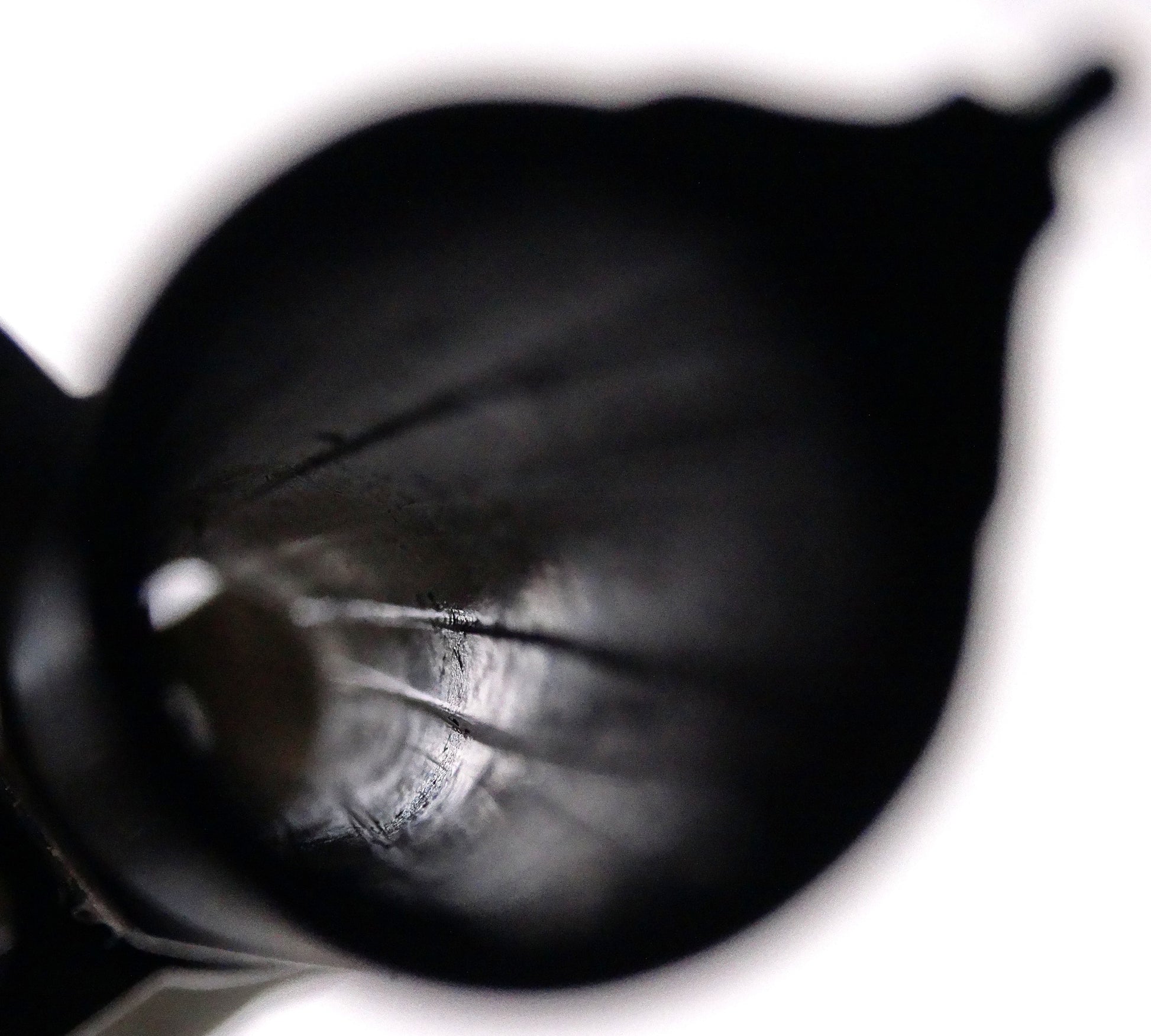 Revolver Chamelot-Delvigne modèle 1874 civil - calibre 11 mm73 - Arme ancienne.
Vue intérieur canon et belles rayures. 2