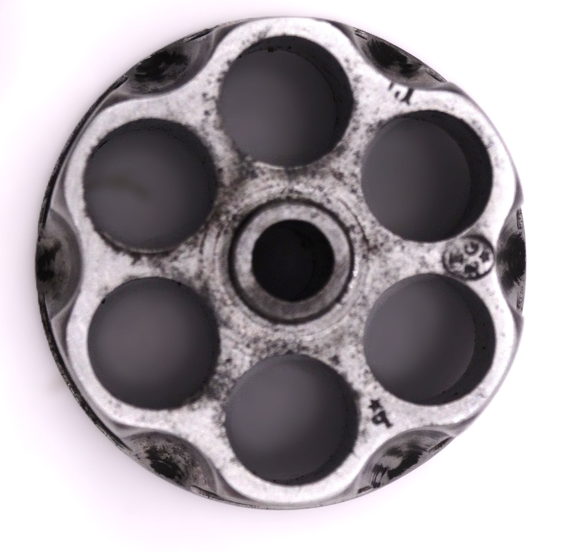 Revolver Chamelot-Delvigne modèle 1874 civil - calibre 11 mm73 - Arme ancienne.
Vue intégrale barillet avec poincons.