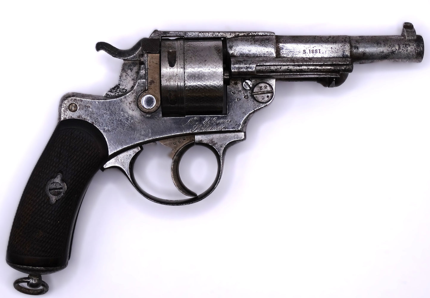 Revolver d’ordonnance modèle 1873 Chamelot-Delvigne – Calibre d’origine 11 mm 73.
Vue intégrale coté droit.