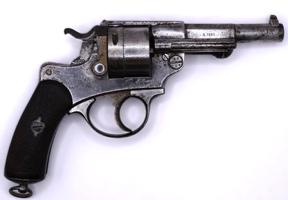 Revolver d’ordonnance modèle 1873 Chamelot-Delvigne – Calibre d’origine 11 mm 73.
Vue intégrale coté droit.