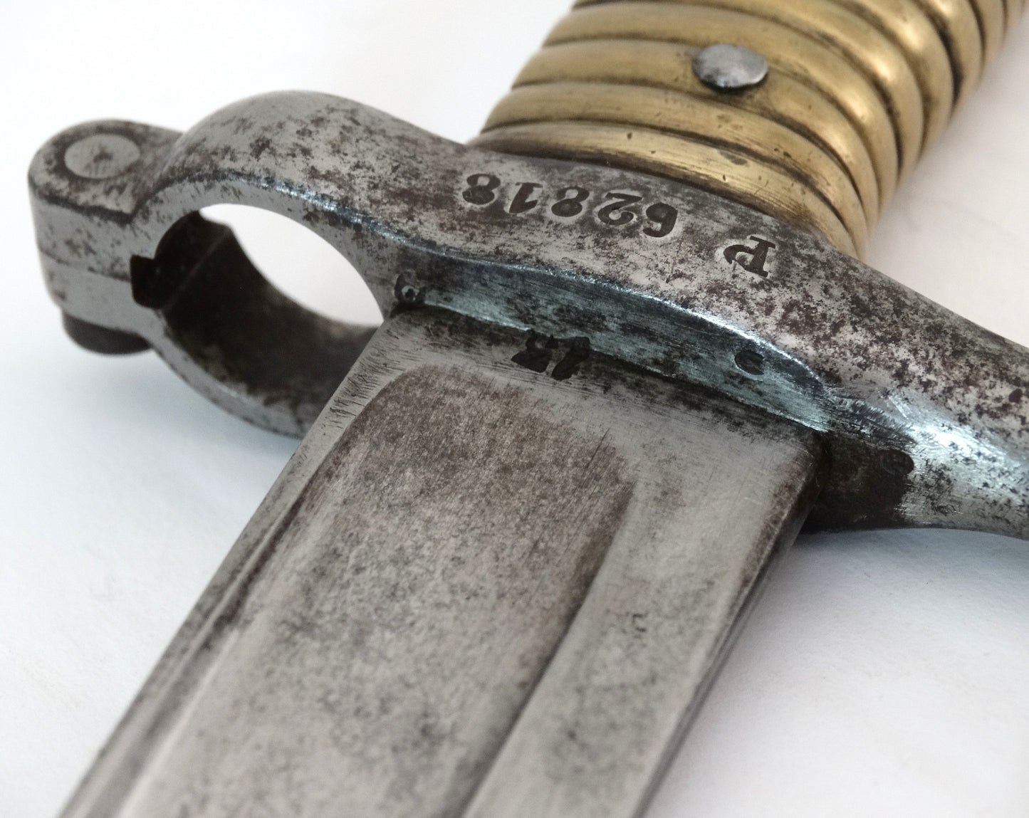 Sabre-baïonnette Chassepot Modèle 1866 – St-Étienne 1873.
Zoom sur marquage.