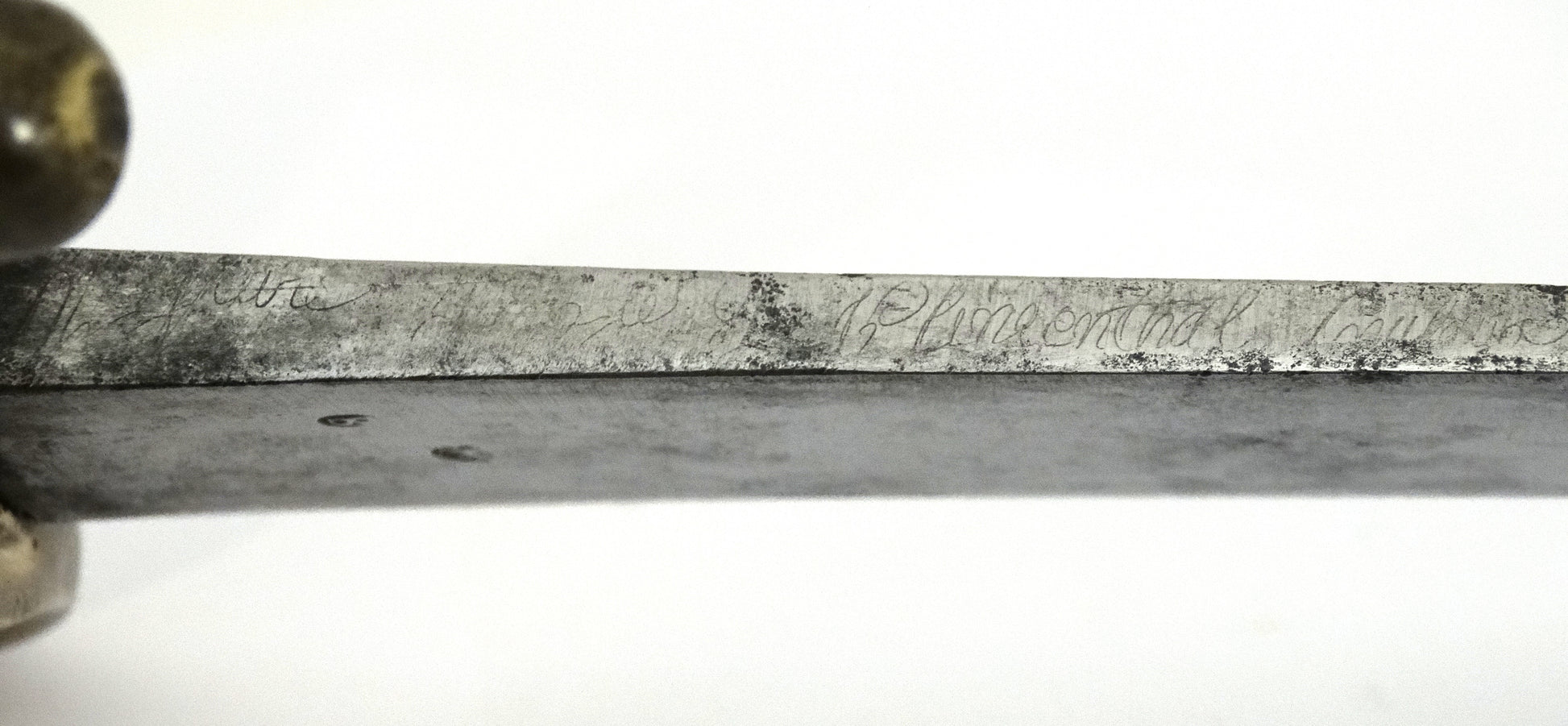 Sabre briquet d’infanterie modèle An XI — Klingenthal — Premier Empire.
Zoom sur marquage plat de lame 1.