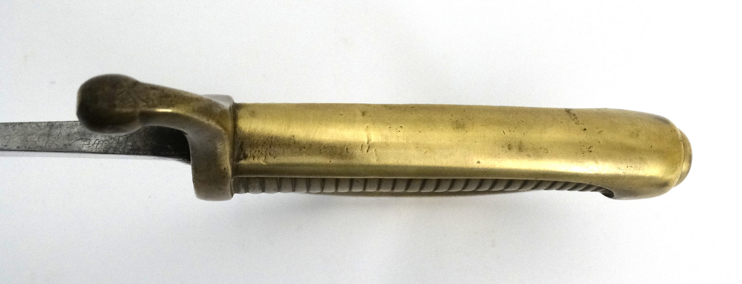 Sabre briquet d’infanterie modèle An XI — Klingenthal — Premier Empire.
Zoom sur poignée Face C.