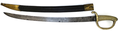 Sabre d’infanterie dit « briquet », modèle An XI, avec fourreau.
Vue intégrale hors fourreau face B