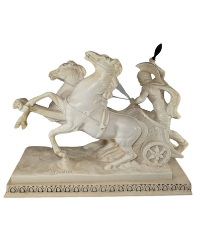 Sculpture – Char romain par A. Santini  Vue de dos avec signature.