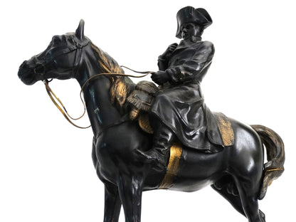 FRANCE. Napoléon à cheval – d’après Demange.
Vue intégral vue du dessous coté gauche.
