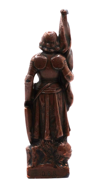 Statuette de Jeanne d’Arc à l’étendard – D.S.R.
Vue intégrale face B