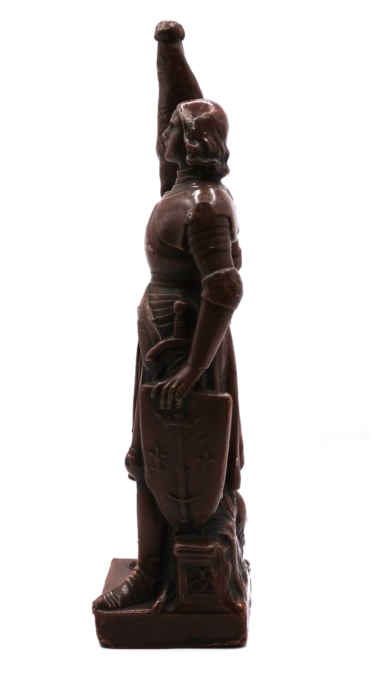 Statuette de Jeanne d’Arc à l’étendard – D.S.R.
Vue intégrale face C