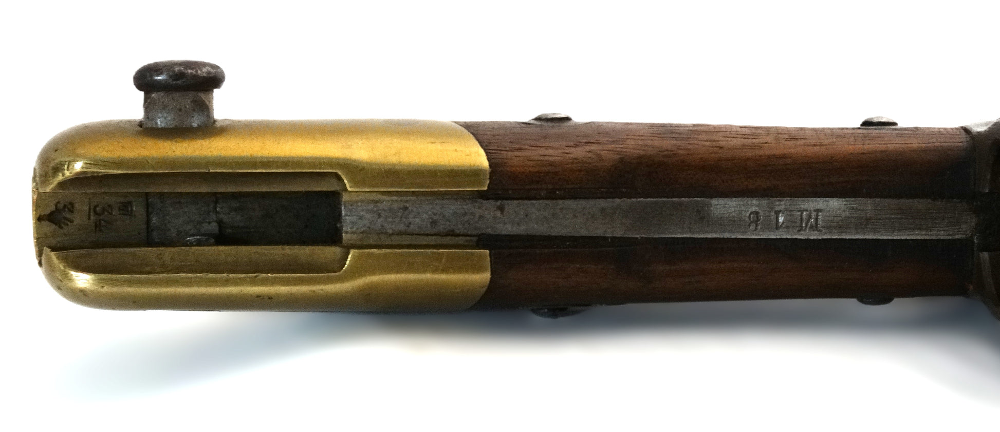 Baïonnette Gras Modèle 1874 – Infanterie de Marine — Monomatricule.
Zoom sur rail poignée et ses marquages.